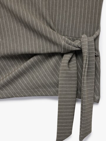 Koton Bluse in Grau