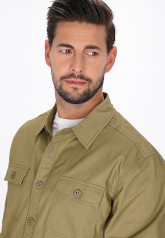 Coupe regular Chemise DreiMaster Vintage en vert