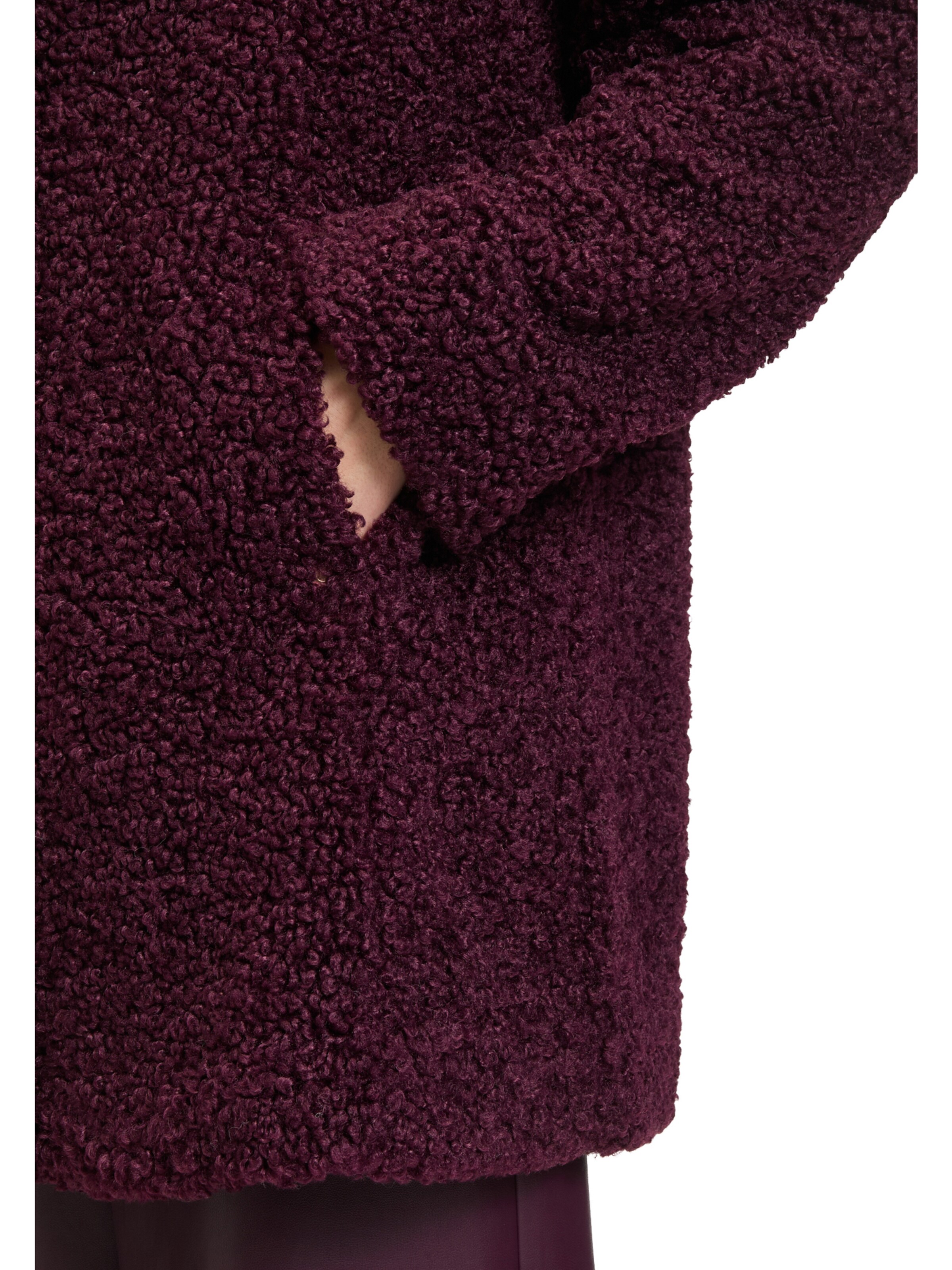 Betty & Co Tussenmantel in Lila