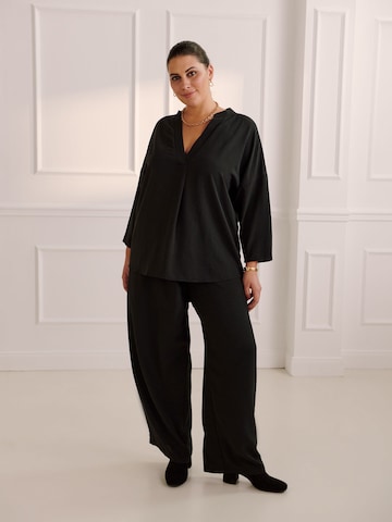 Guido Maria Kretschmer Curvy Blus 'Elisa' i svart