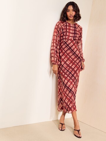 Robe Friends Like These en rouge