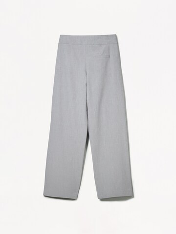 Loosefit Pantaloni di Bershka in grigio