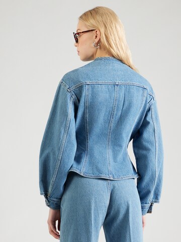 LEVI'S ® Kurtka przejściowa 'Sculpted Trucker Jacket' w kolorze niebieski
