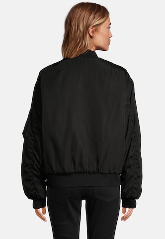 RINO & PELLE Between-Season Jacket in Black