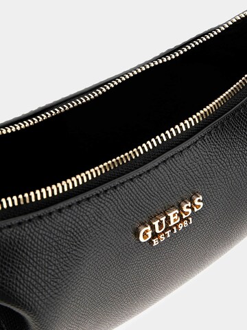 GUESS Schultertasche 'Amorette' in Schwarz