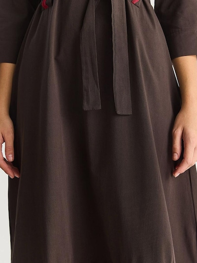 Bianco Lucci Vestido em bege / castanho / cinzento / vermelho rubi, Vista do artigo