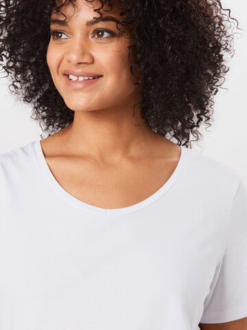 T-shirt Zizzi en blanc