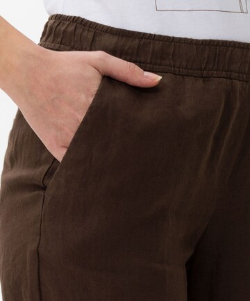 BRAX Tapered Chino 'Maron' in Bruin