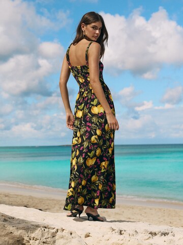 Abito di Friends Like These in nero