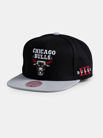 Mitchell & Ness Cap ' Core III Chicago Bulls ' in Black