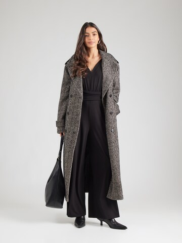 Salopeta 'Valeska' de la ABOUT YOU pe negru