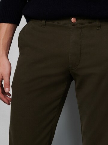 MEYER Slim fit Chino trousers in Green