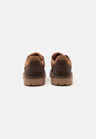 UGG - Zapatillas deportivas bajas 'Birch Hiker' en marrón