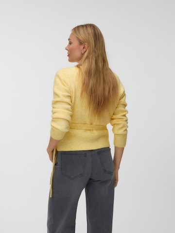 VERO MODA - Cárdigan 'VMIsabella' en amarillo