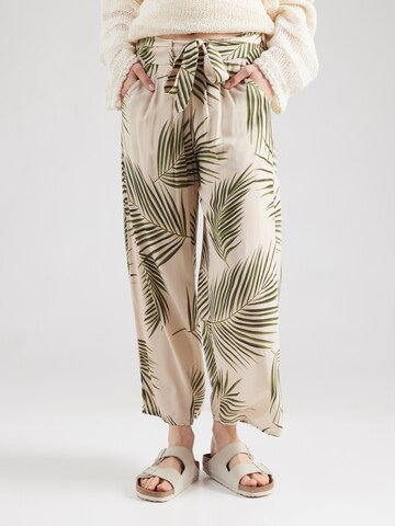 Wide leg Pantaloni cutați 'Ci44ra' de la Hailys pe alb: față