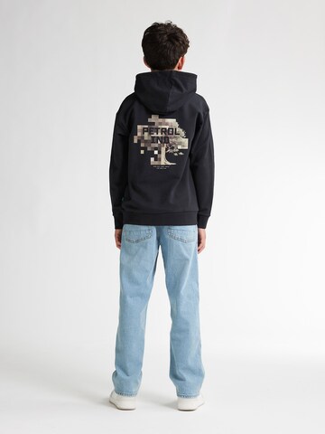 Petrol Industries Sweatshirt 'Puget' in Black