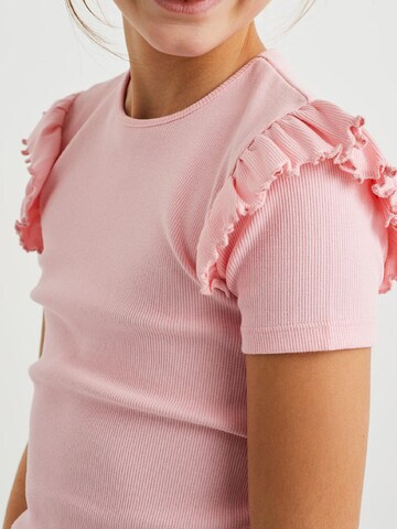 Tricou de la WE Fashion pe roz