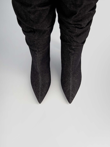 Bershka Škornji | črna barva