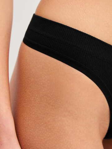 CALIDA String 'Seamless Natural' in Black