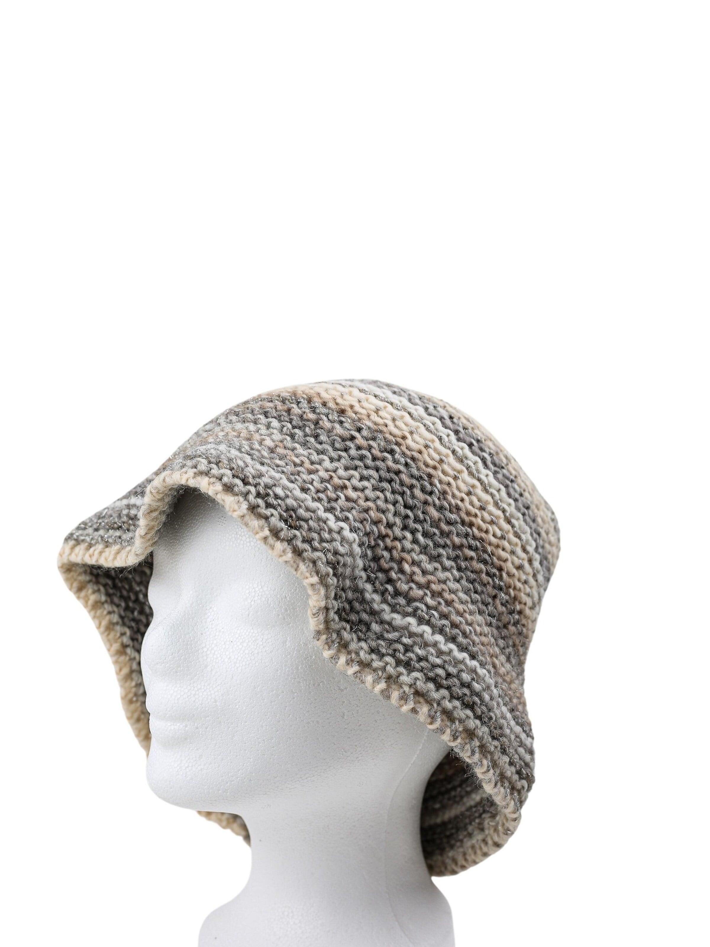 COLLEZIONE ALESSANDRO Hat 'Lina' in Beige: front