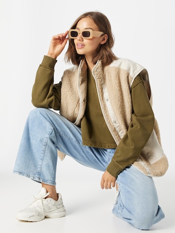 Sweat-shirt 'Roonie Crop Sweatshirt' LEVI'S ® en vert