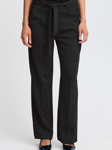 Regular Pantalon à plis 'Blenda' Fransa en vert : devant