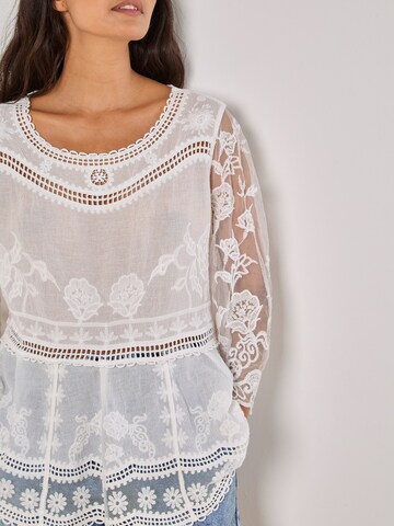 Chemisier ' ' Apricot en blanc