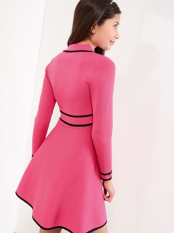 Rochie de la Lipsy pe roz