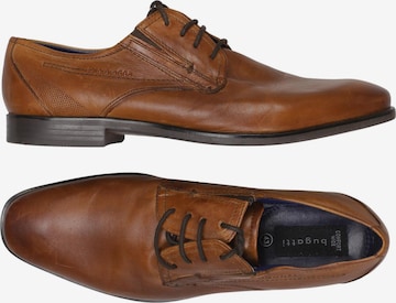 bugatti Halbschuh 43 in Braun: Vorderseite