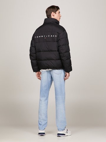 Tommy Jeans Χειμερινό μπουφάν σε μαύρο