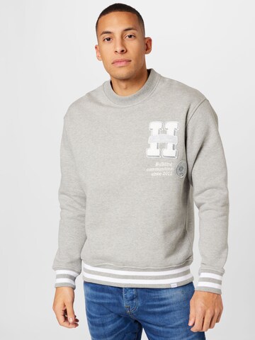 Les Deux Sweatshirt in Grey: front