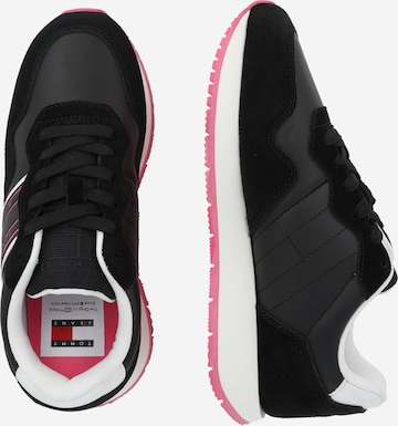 Tommy Jeans Sneakers laag 'Eva Runner Mat' in Zwart