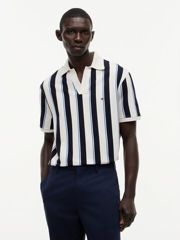 T-Shirt TOMMY HILFIGER en blanc : devant