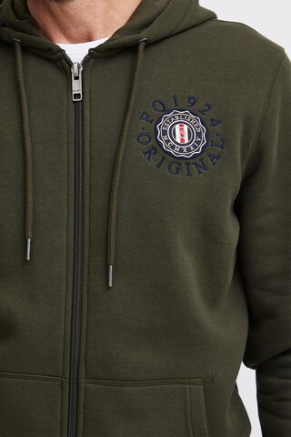 FQ1924 - Sudadera con cremallera 'William' en verde
