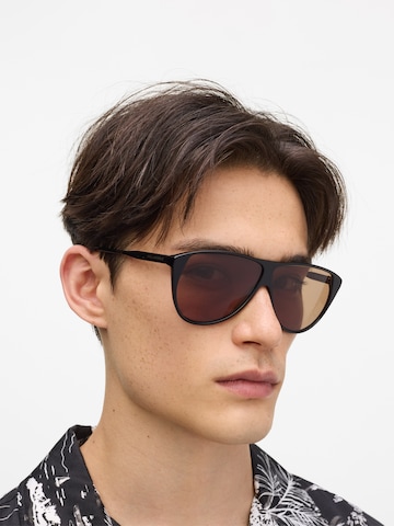 juoda Karl Lagerfeld Akiniai nuo saulės ' ELONGATED LOGO ': priekis