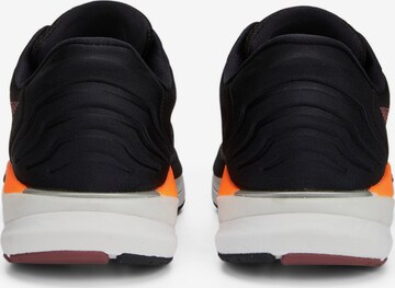 Sneaker de alergat 'Magnify Nitro Surge' de la PUMA pe negru