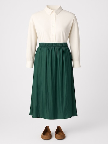 Touche Prive Skirt in Green: front