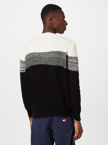 Pull-over Trendyol en noir