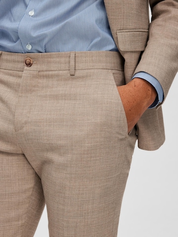 SELECTED HOMME Regular Pleated Pants 'Oasis' in Beige