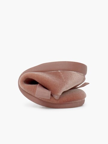 Chaussure basse Pisamonas en rose