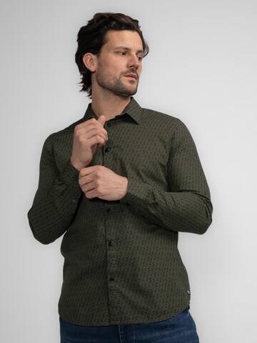 Petrol Industries Slim fit Overhemd 'Ouzinkie' in Groen: voorkant