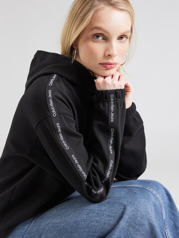 Calvin Klein Jeans Sweatshirt in Schwarz