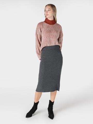 Colin's Rock in Grau