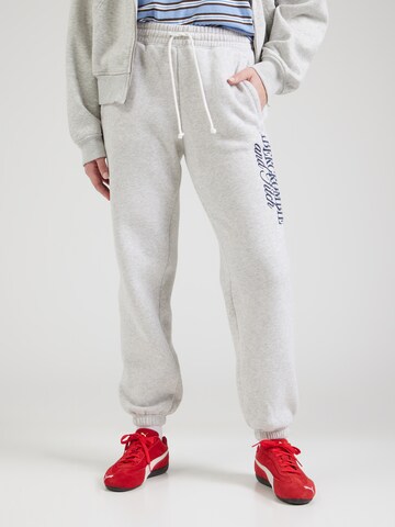 Abercrombie & Fitch Tapered Broek in Grijs: voorkant