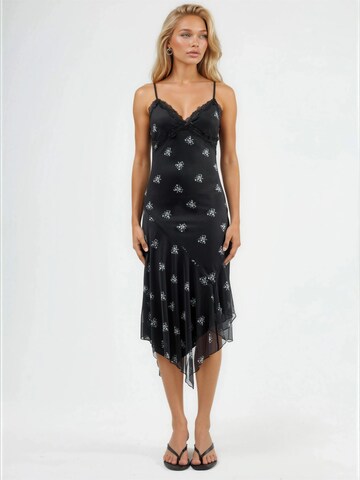 Hiccup - Vestido em preto: frente