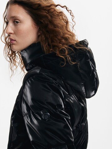 Desigual Winter jacket in Black