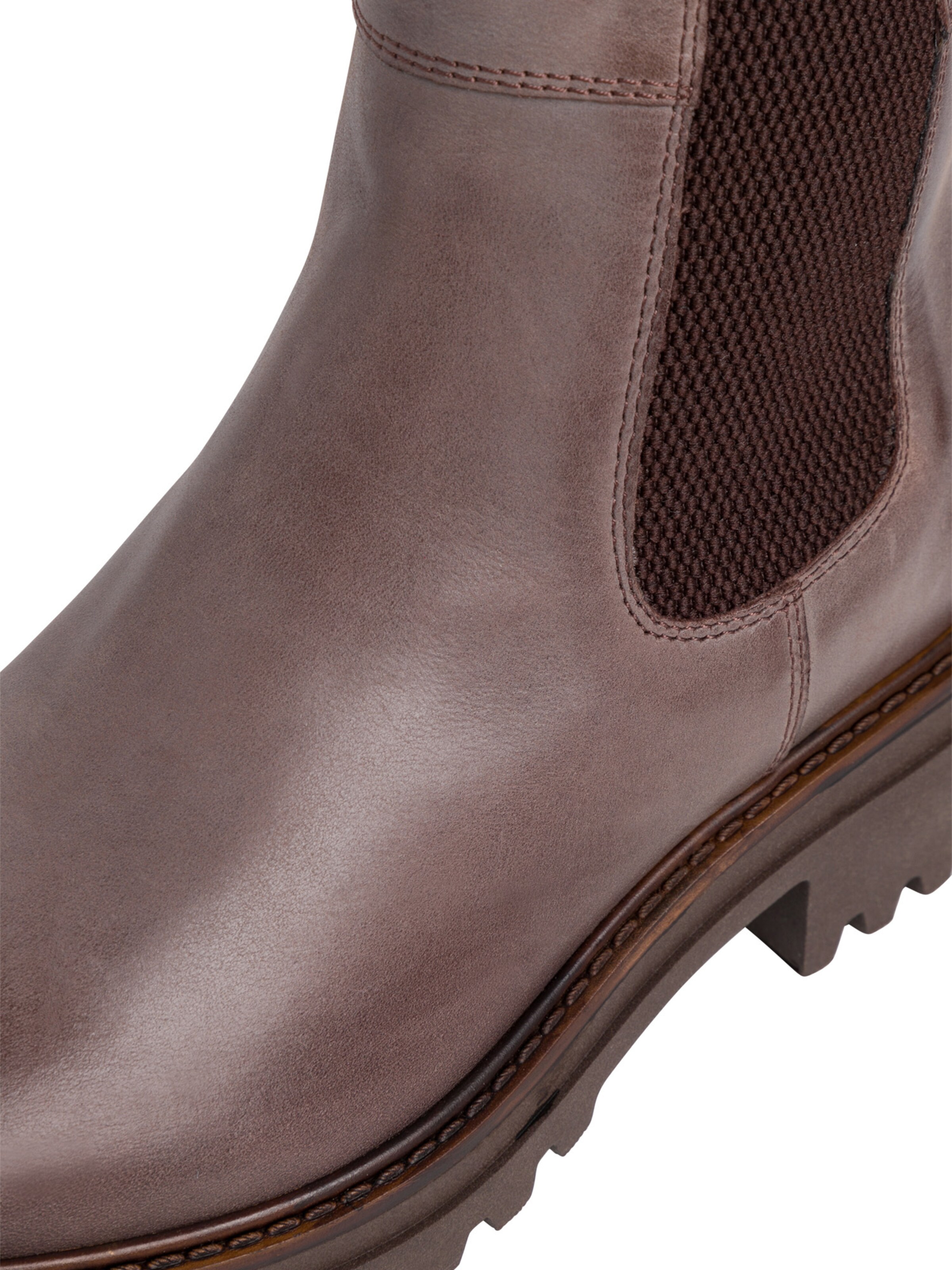 Tamaris Chelsea boots in Brown