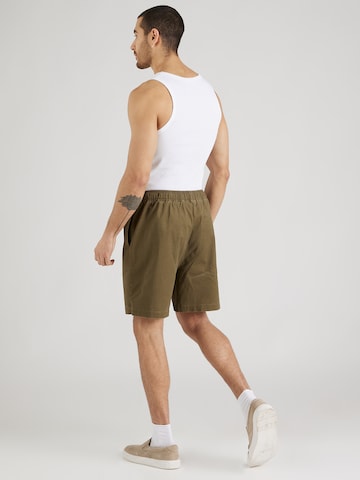 ABOUT YOU x Kevin Trapp Regular Shorts in Grün