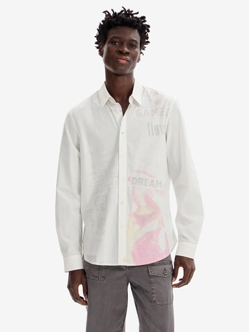 Desigual - Ajuste regular Camisa en blanco: frente