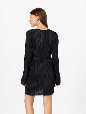 Monki Kleid in Schwarz